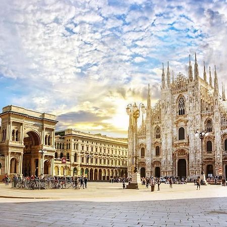 Piazza Duomo - Antico Appartamento Dell'800 Milão Exterior foto