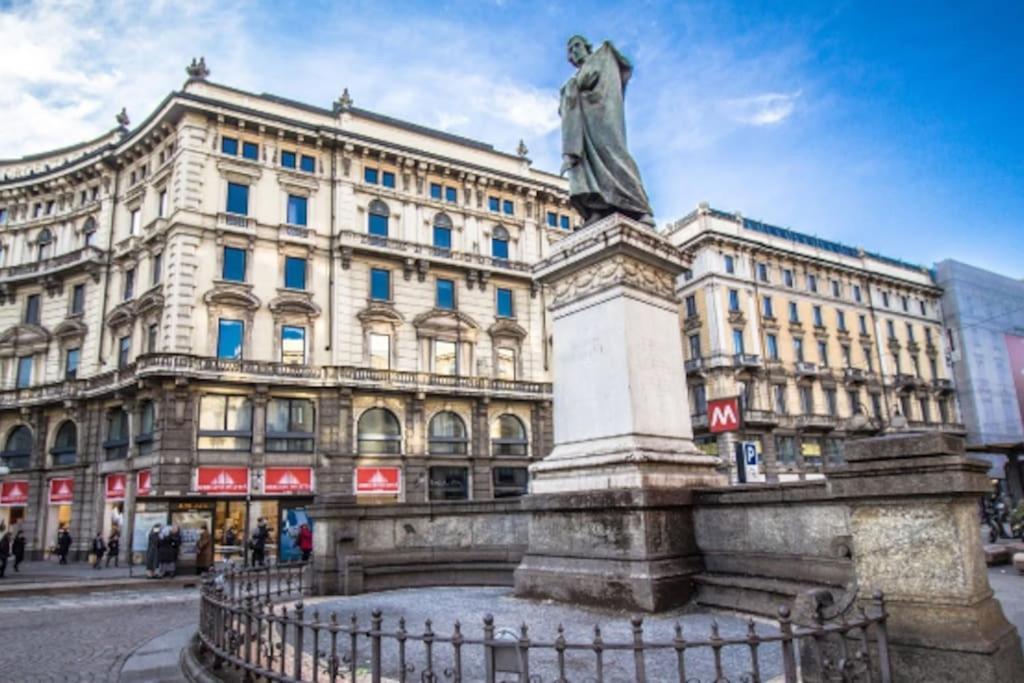 Piazza Duomo - Antico Appartamento Dell'800 Milão Exterior foto